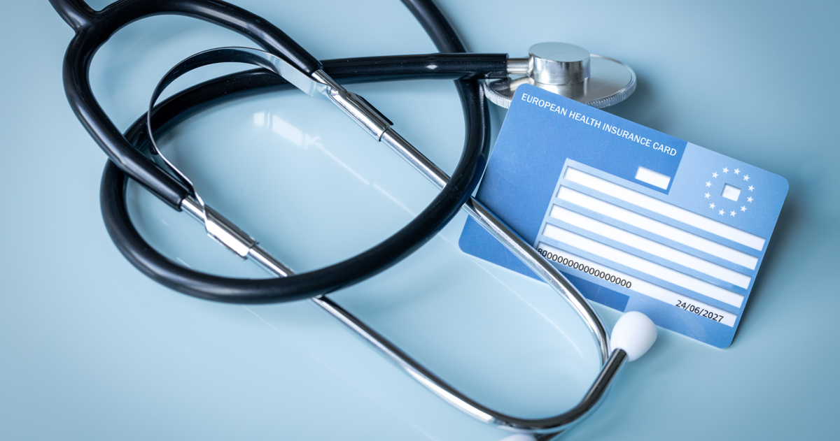 European health insurance card met stethoscoop
